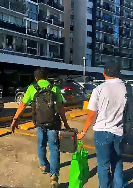 MTG technicians on their way to an installation